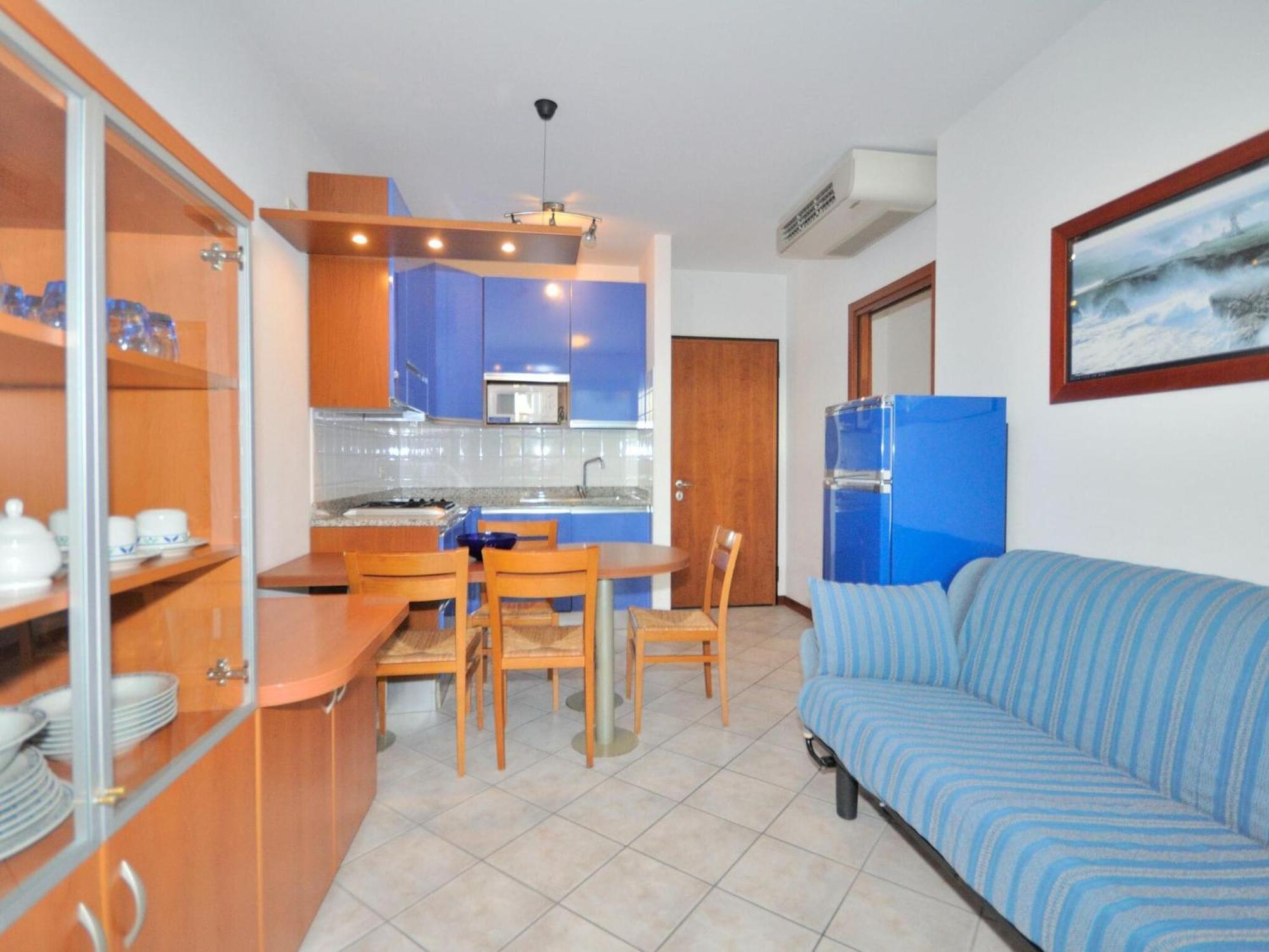 Apartment In Bibione Spiaggia Near The Beach Bagian luar foto