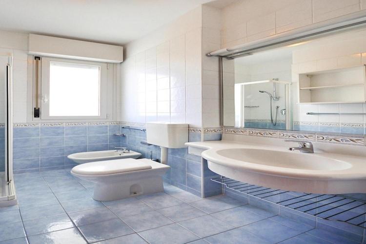 Apartment In Bibione Spiaggia Near The Beach Bagian luar foto
