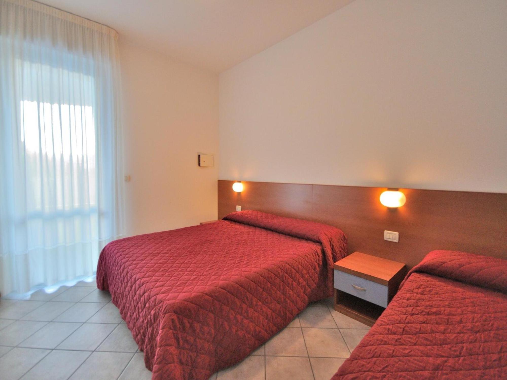 Apartment In Bibione Spiaggia Near The Beach Bagian luar foto