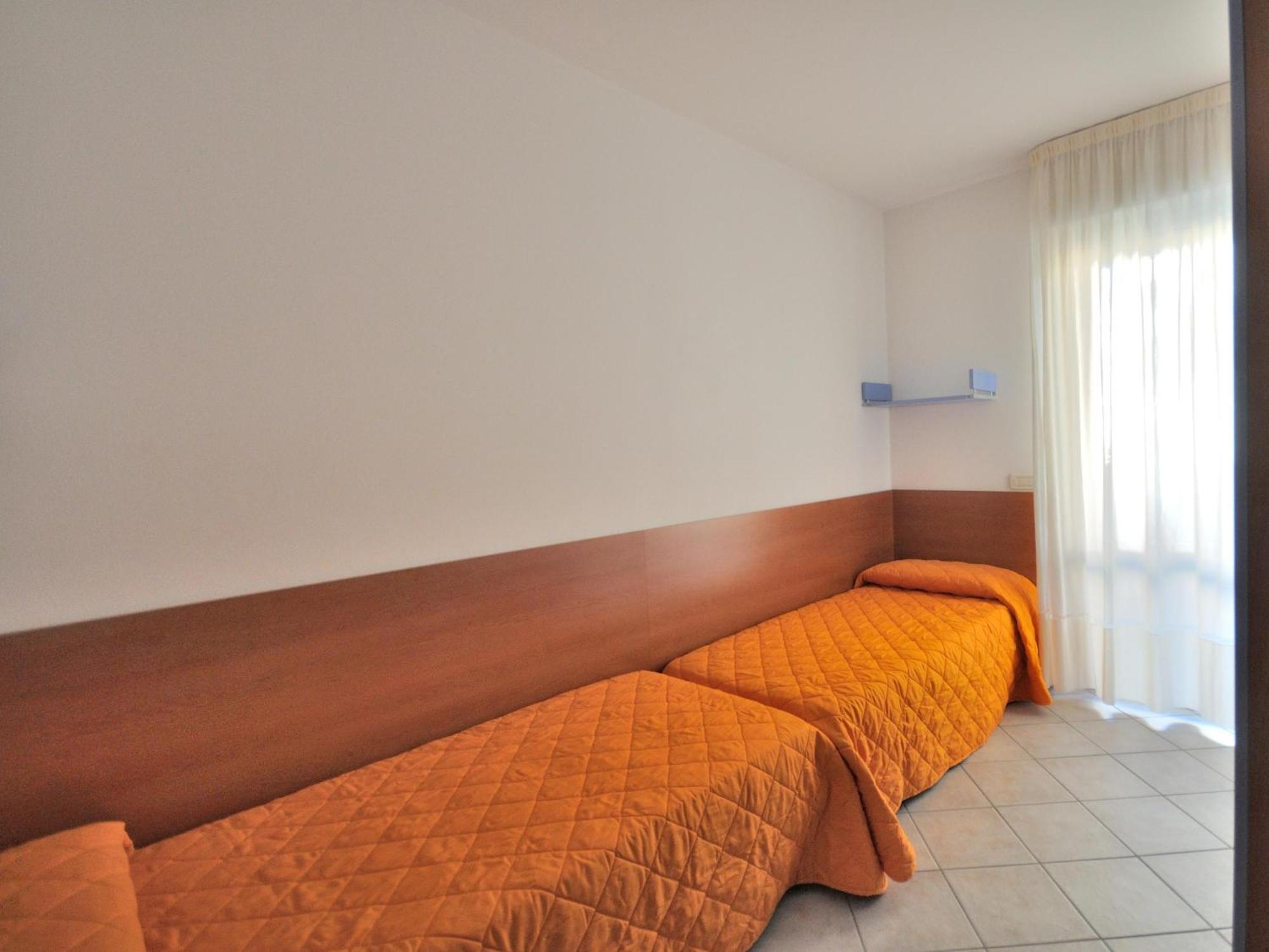 Apartment In Bibione Spiaggia Near The Beach Bagian luar foto